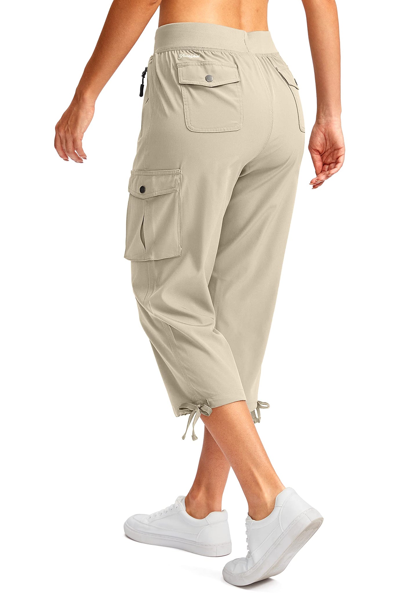 Soothfeel Women's Cargo Capris Pants with 6 Pockets Lightweight Quick Dry Travel Hiking Summer Pants for Women Casual (Khaki, M)