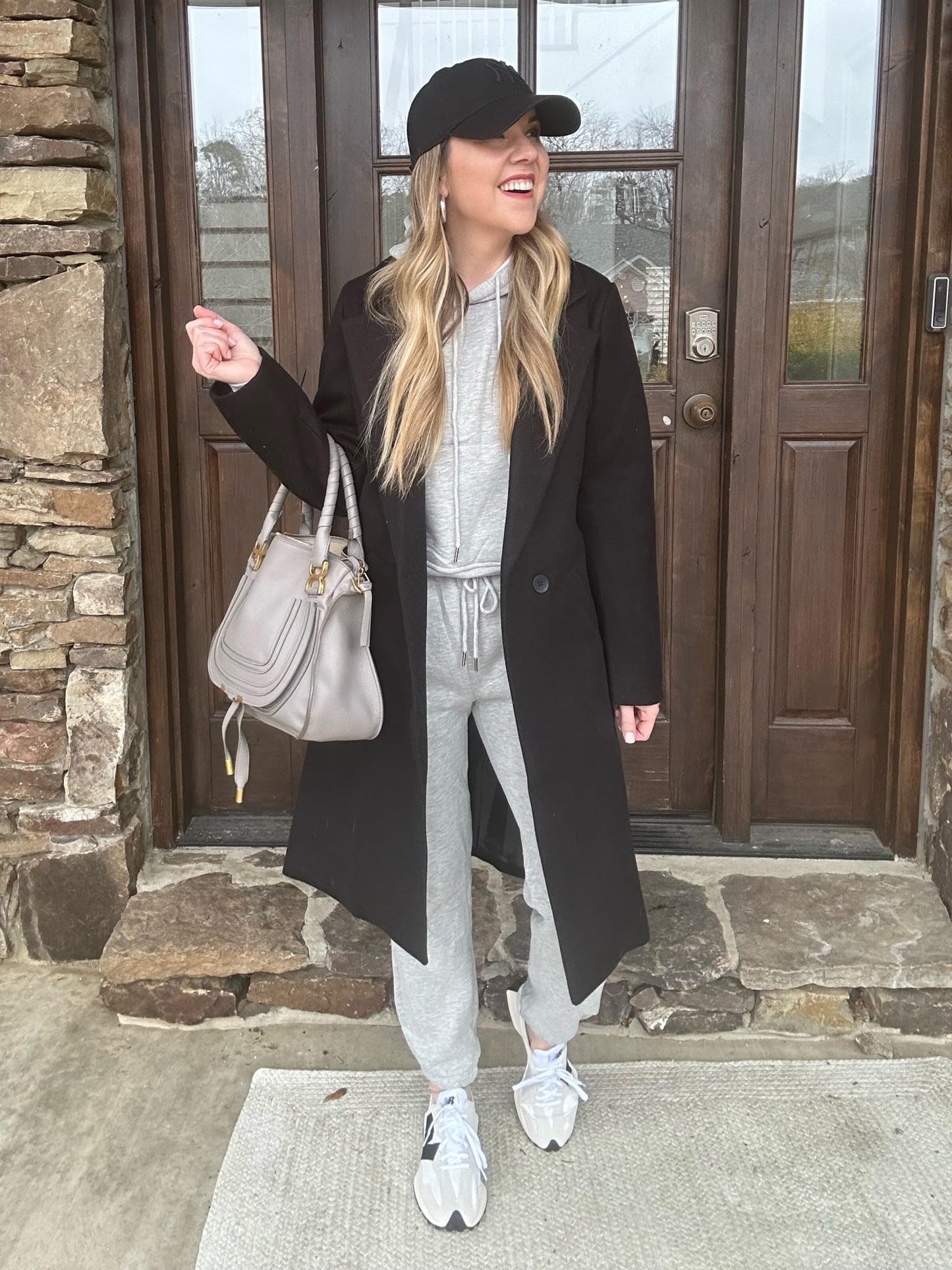 Flygo Womens Fleece 2 Piece Outfits Sweatsuit Crop Pullover Sweatshirt Joggers Pants Tracksuit Set(LightGrey-M)