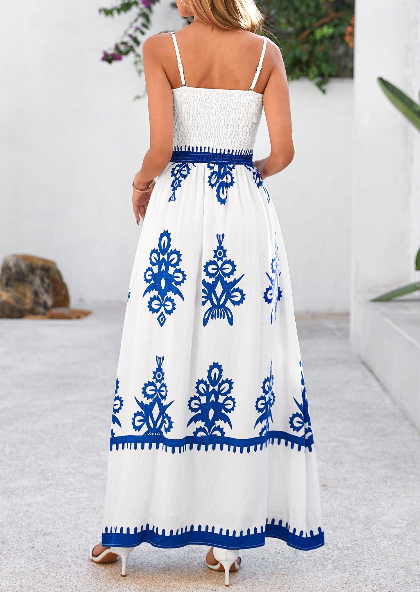 PRETTYGARDEN Summer Dress for Women 2025 Floral Sundress Spaghetti Strap Flowy Beach Vacation Boho Maxi Dresses (White Blue Floral,XX-Large)