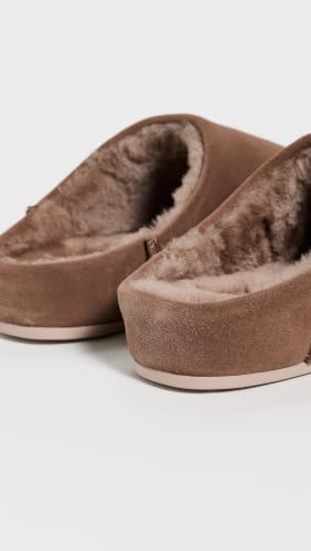 UGG Women's Elea Slip-On, Light Bronze, 08