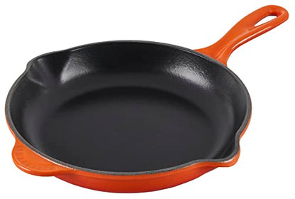 Le Creuset Classic Cast Iron Handle Skillet, 9", Flame
