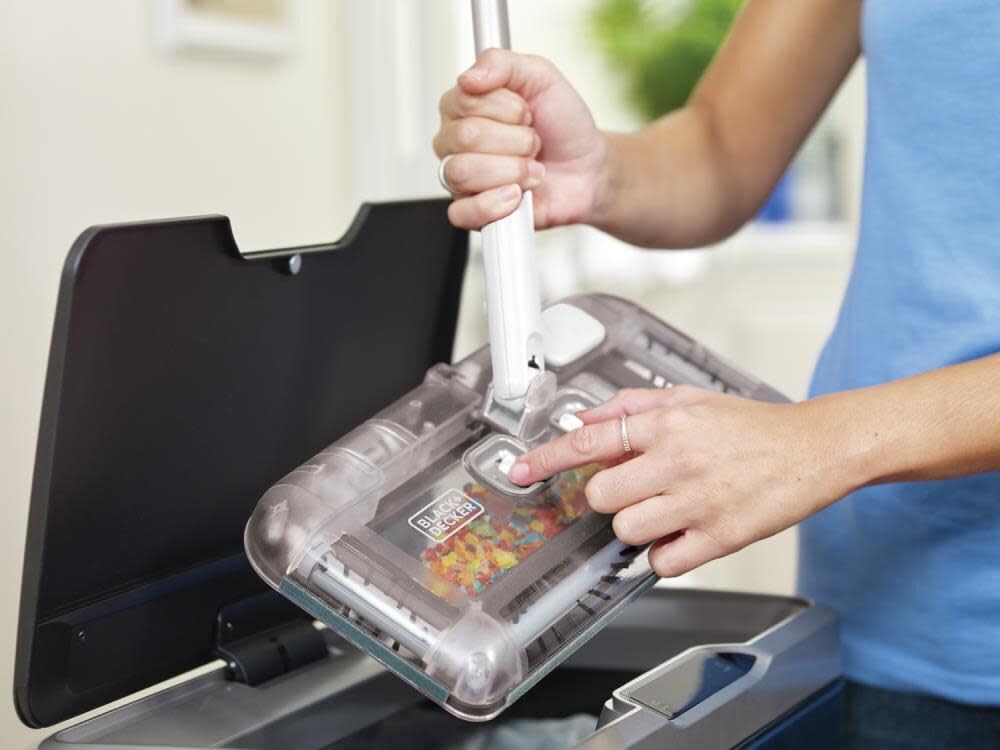 BLACK+DECKER 50 Minute Lithium Floor Sweeper, Multi-Surface Use, Charger Included (HFS115J10)