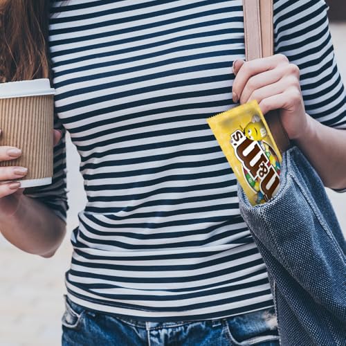 Mars M&M'S, SNICKERS, 3 MUSKETEERS, SKITTLES & STARBURST Variety Pack Full Size Bulk Candy Assortment, 56.11 oz, 30 Count