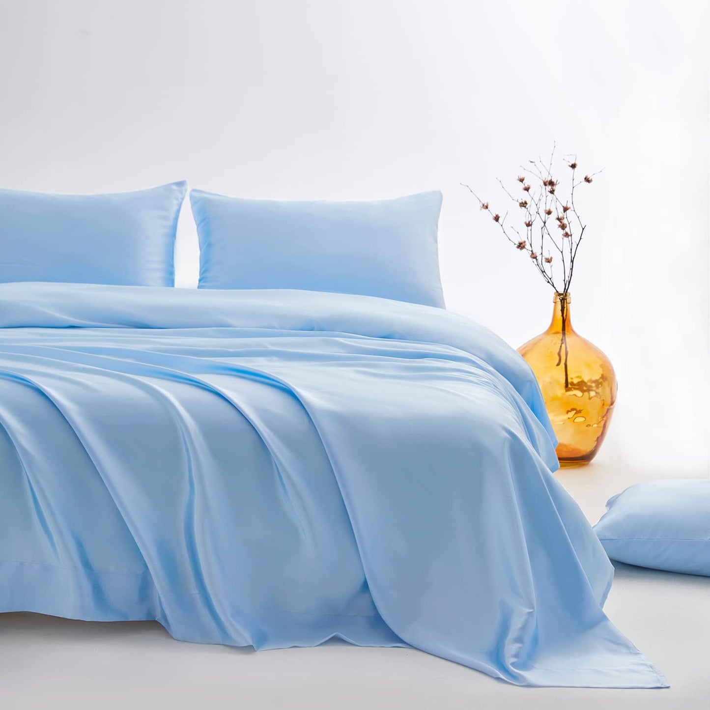 Candoury Satin Sheets Full Size Bed Sheets Set 4 Pcs, Soft and Durable Pillowcase, Flat Sheet and Fitted Sheet, Hotel Luxury Silky Satin Sheets Set (Full, Light Blue)