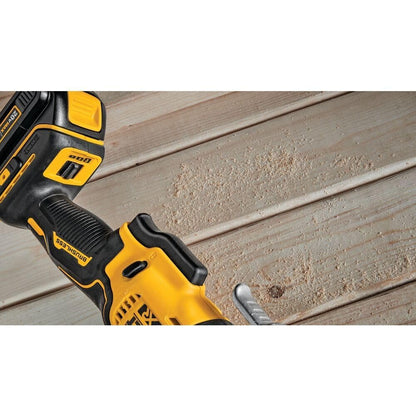 DEWALT 20V MAX XR Oscillating Tool Kit, 3 Speed, With Blades, Battery and Charger Included (DCS356C1)