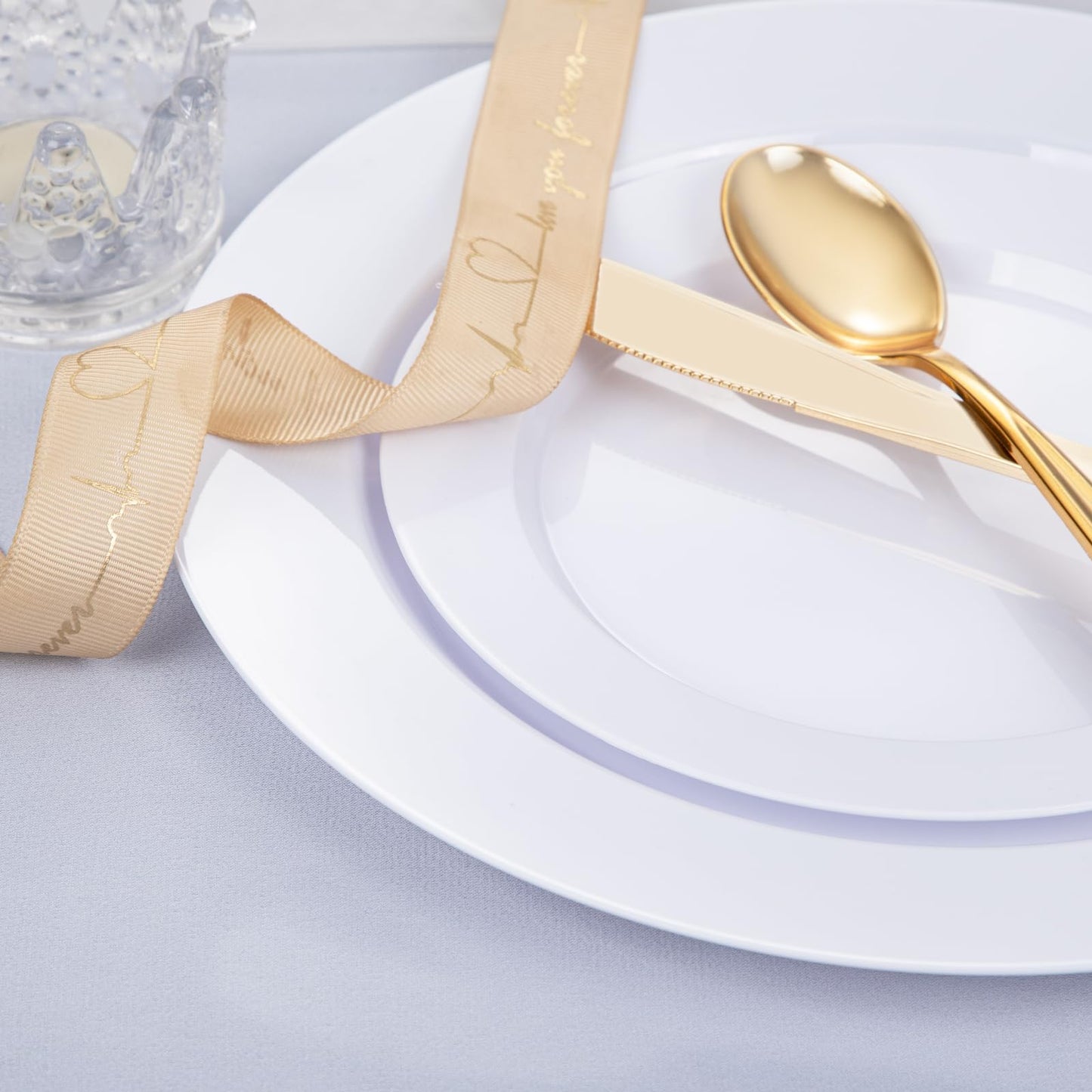 FLOWERCAT 200PCS White Plastic Plates Disposable Plates for Party - Heavy Duty Plastic Plates - 100 10" Dinner Plates and 100 7" Salad Plates for Wedding & New Year Parties and Events