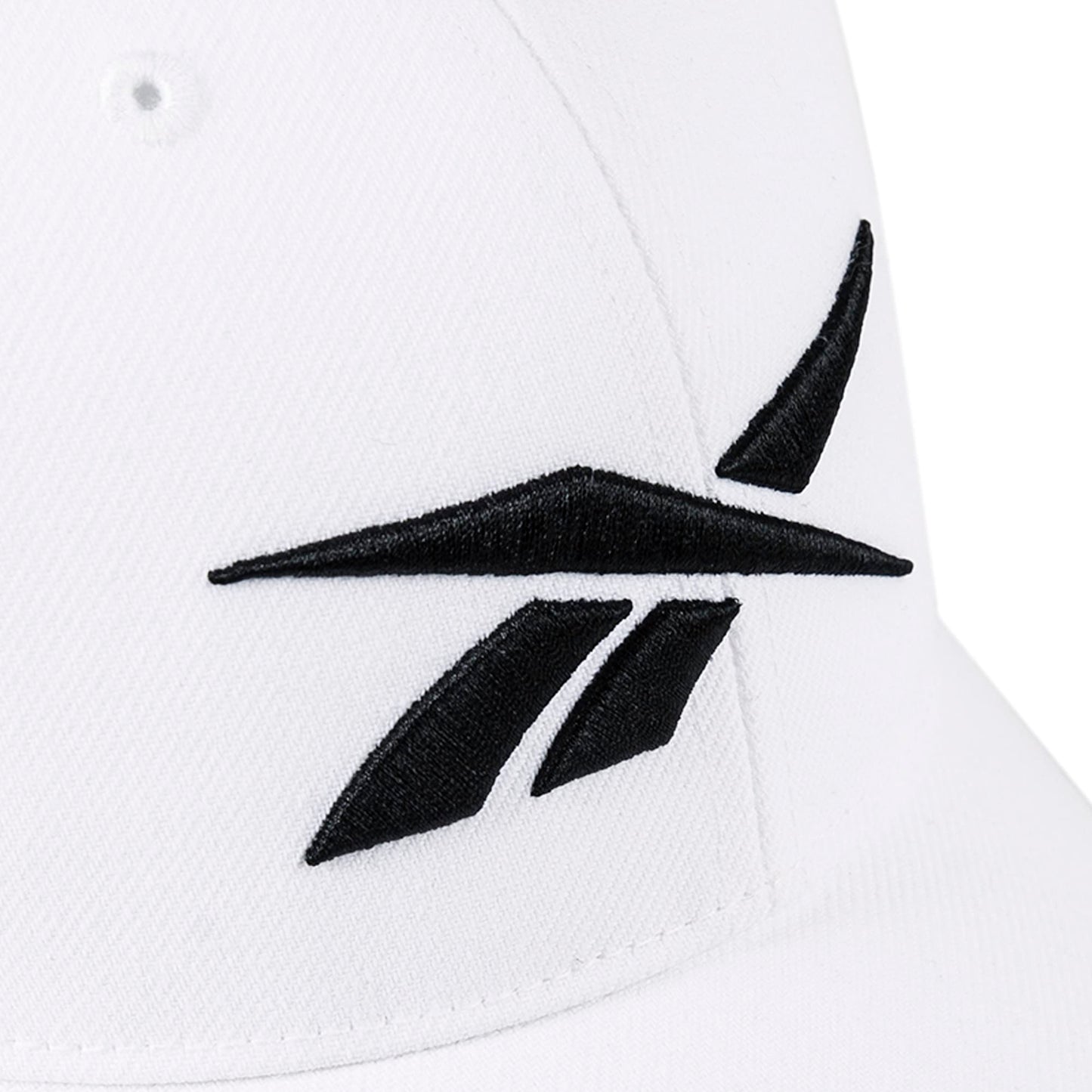 Reebok Medium Curved Brim with Breathable Design Classic Ballcap with Adjustable Snapback for Men and Women (One Size Fits Most), White