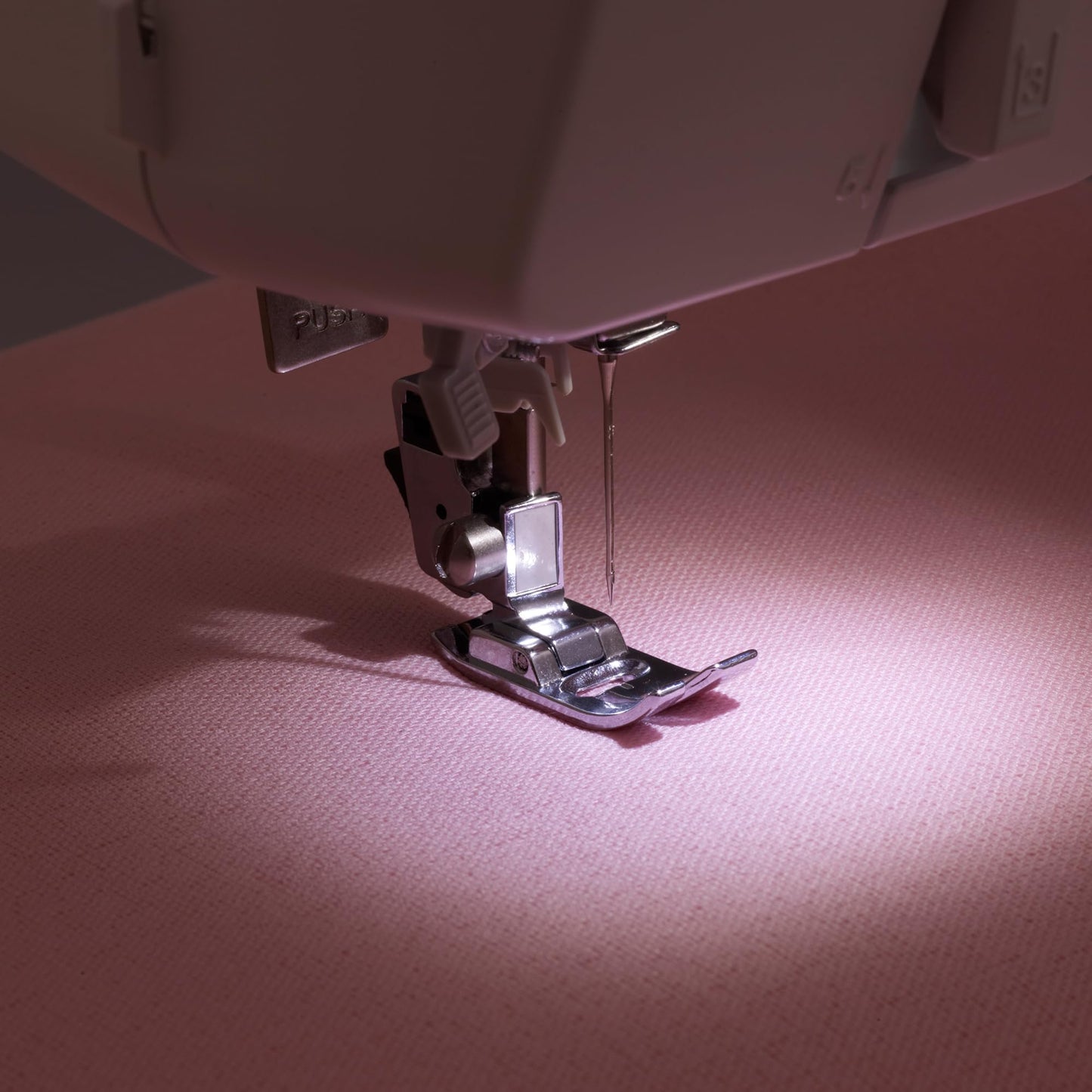 Brother XM3700 Machine, 37 Built-in Stitches, 5 Included Sewing Feet, 17.5 x 7.6 x 14.25 inches, White