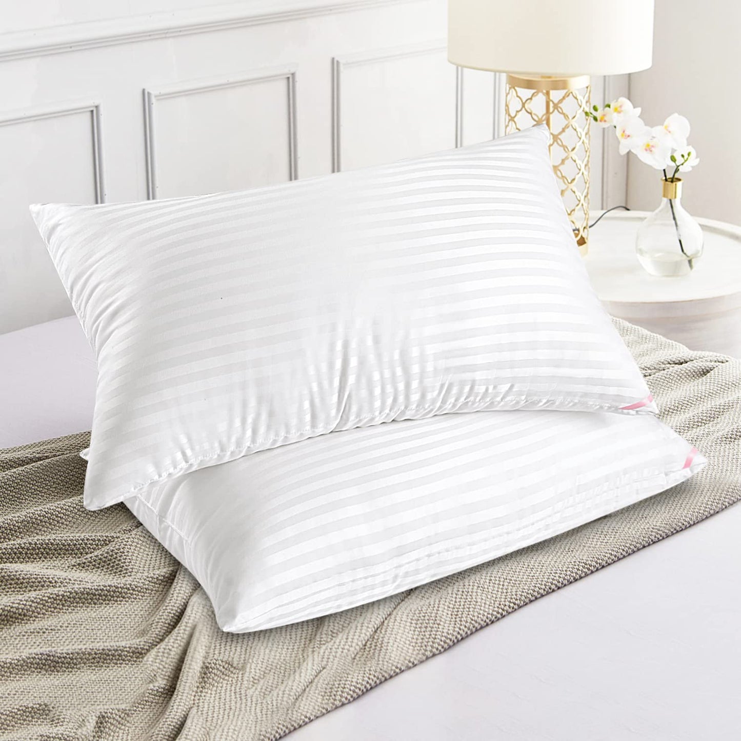 EIUE Bed Pillows for Sleeping 4 Pack，Pillows for Side and Back Sleepers,Super Soft Down Alternative Microfiber Filled Pillows (White, Queen (Pack of 4))