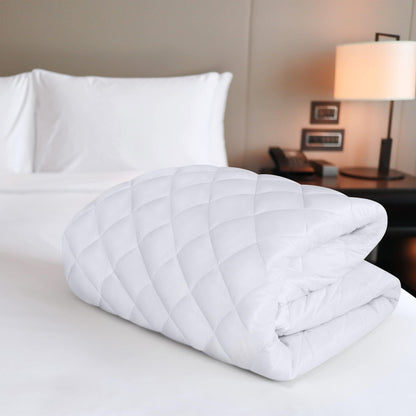 Utopia Bedding Queen 2 Pack Quilted Fitted Mattress Pad, Queen Size, Elastic Fitted Mattress Topper Protector and Cover Stretches up to 16 Inches Deep, Machine Washable (White)
