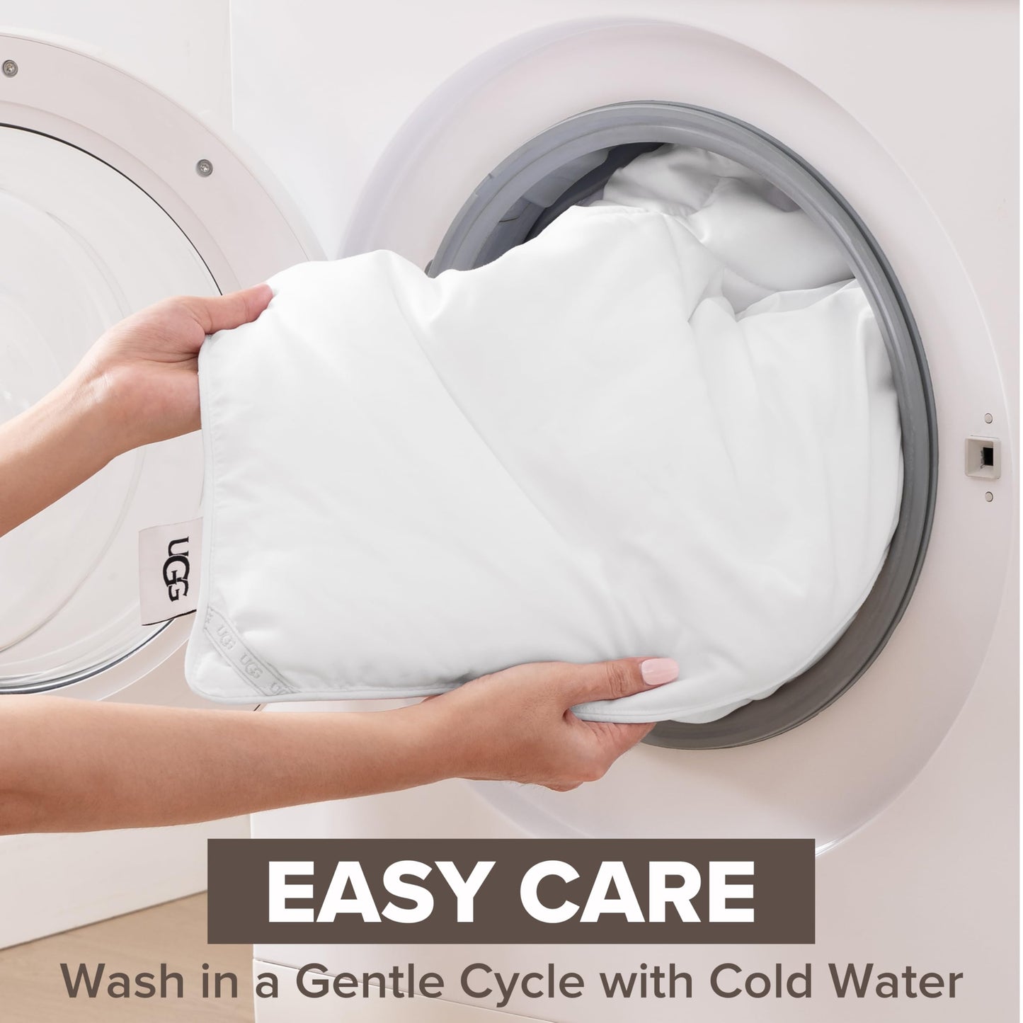 UGG Danielle Full/Queen Comforter Duvet Insert Cooling Lightweight Down Alternative Hypoallergenic Washable Quilted Fluffy Comforter Blanket with Corner Tabs for Duvet Cover, Full/Queen, Bright White