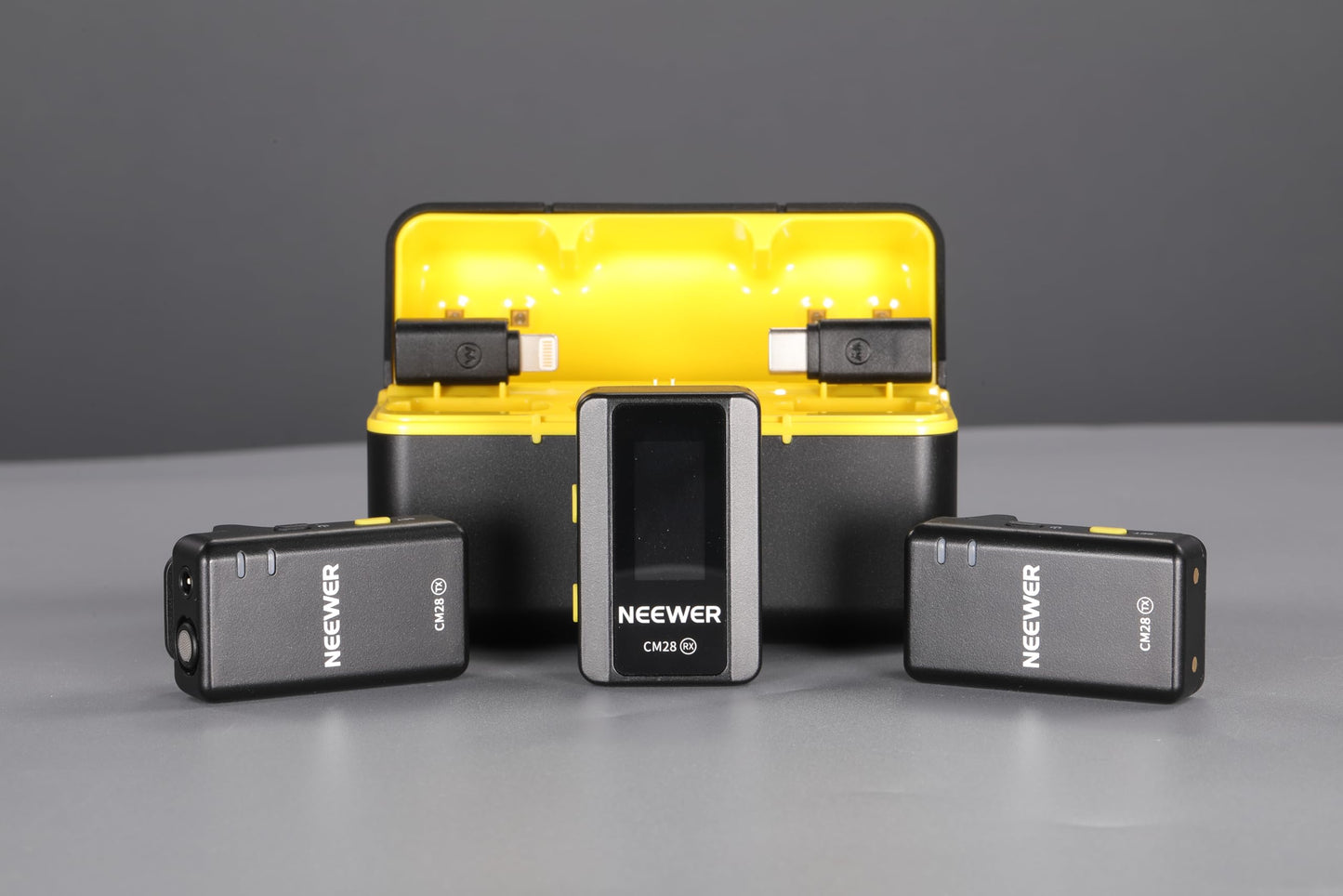 NEEWER CM28 Wireless Lavalier Microphone System with Charging Case Noise Canceling 4GB Storage 9Hrs Recording 48KHz 16 Bit Uncompressed Audio Lapel Mic Compatible with iPhone iPad Android PC Camera