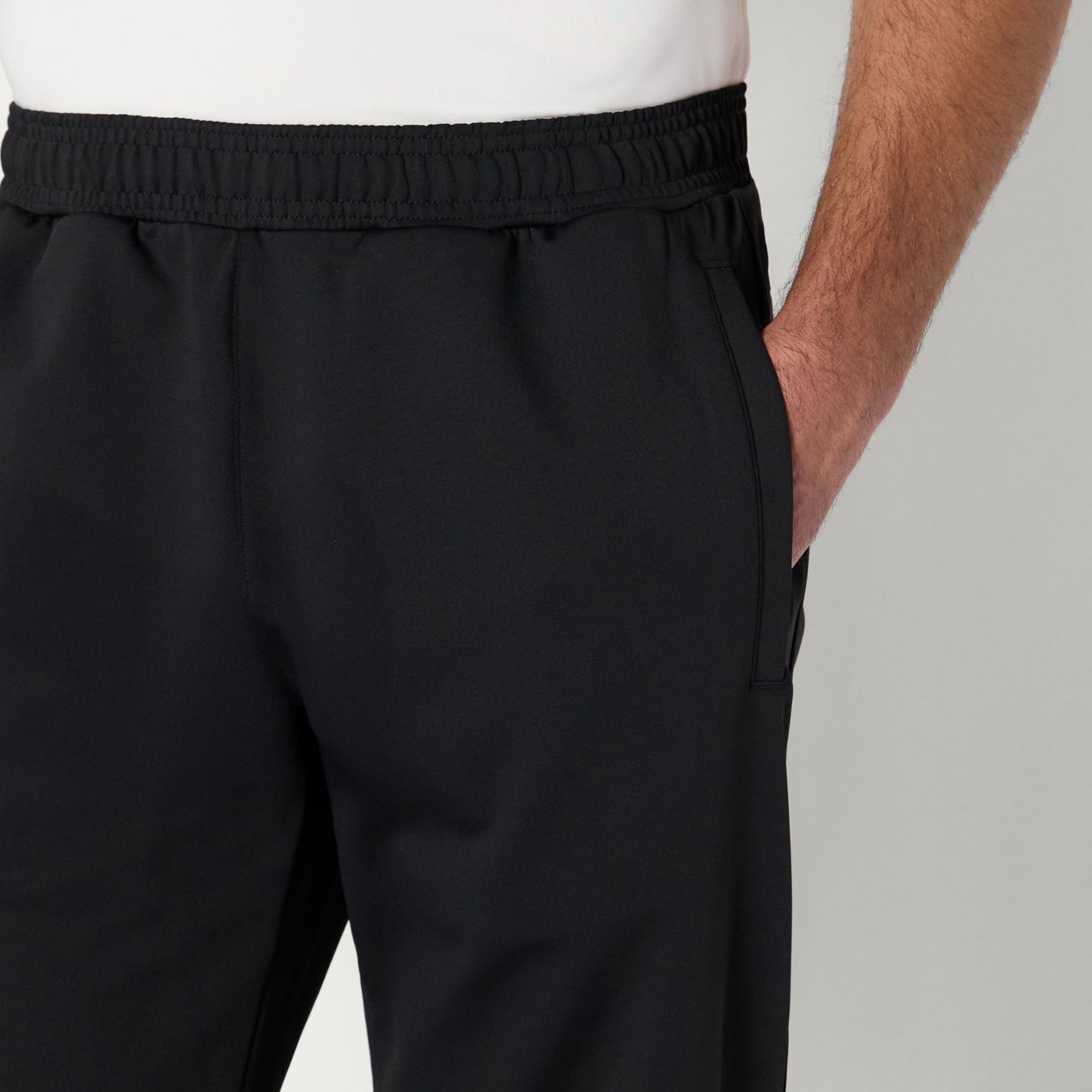 Amazon Essentials Men's Performance Stretch Training Jogger Pant, Black, X-Small