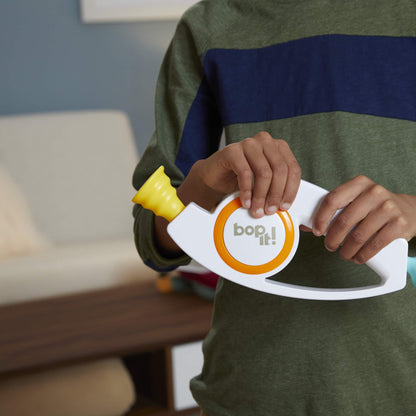 Hasbro Gaming Bop It! Electronic Game for Kids Ages 8 and up, Kids Games for 1 or More Players, Board Games for Kids, Kids Gifts