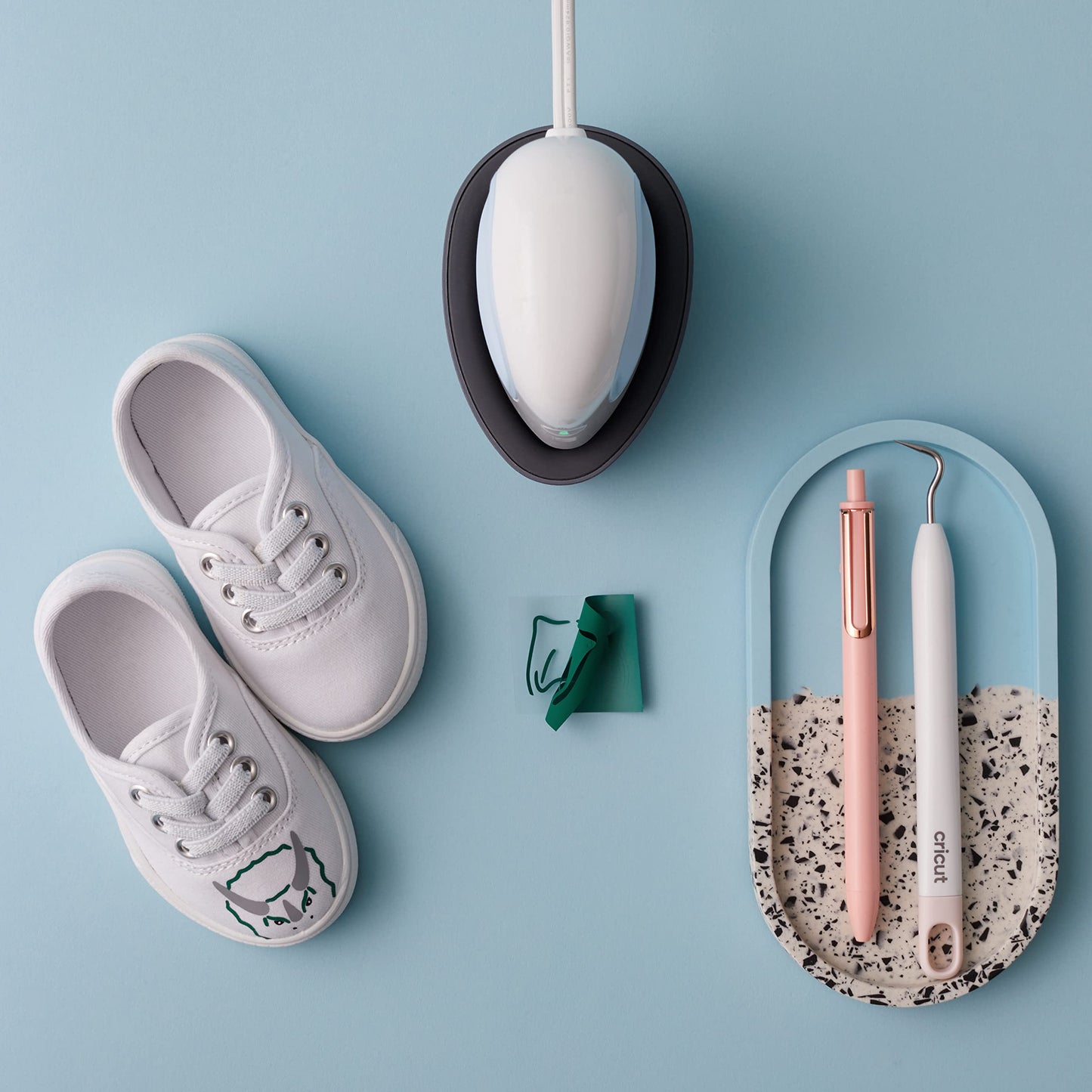 Cricut EasyPress Mini Heat Press for Small Objects like Shoes, Stuffed Animals, Hats & More, 3 Heat Settings & Precision Tip, Ceramic-Coated Heat Plate, Compact & Lightweight, Zen Blue