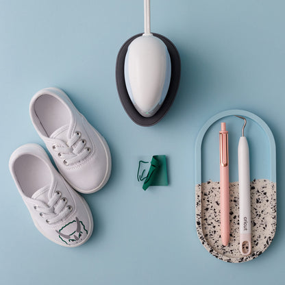 Cricut EasyPress Mini Heat Press for Small Objects like Shoes, Stuffed Animals, Hats & More, 3 Heat Settings & Precision Tip, Ceramic-Coated Heat Plate, Compact & Lightweight, Zen Blue