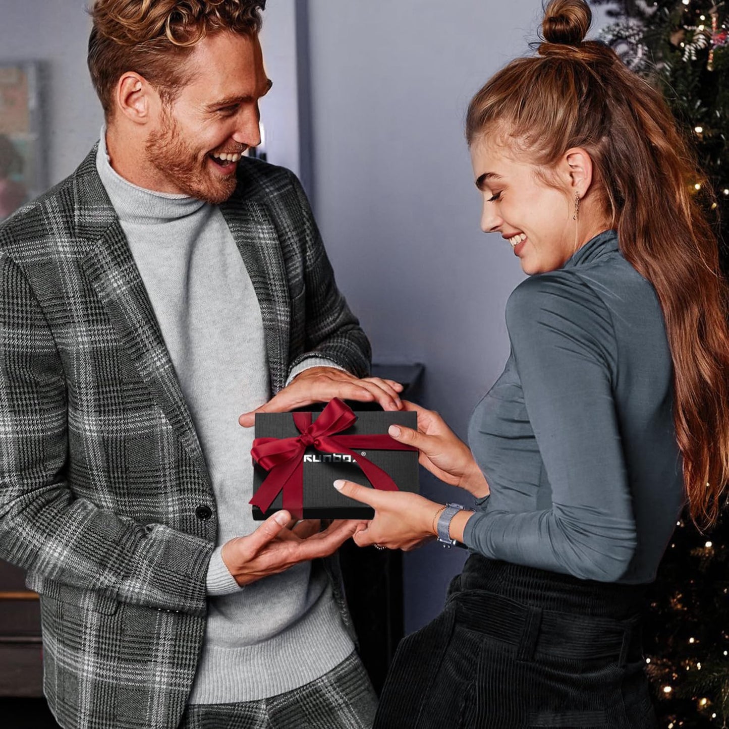 Slim Card Holder Wallet for Men, Minimalist RFID Blocking Wallet with Pop-Up Function, Ultra-Thin Design, Metal Business Card Cases holds 12+ Cards, Gifts for Men, Men's Accessories