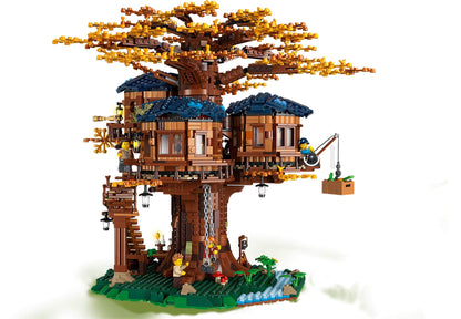 LEGO Ideas Tree House 21318, Model Construction Set for 16 Plus Year Olds with 3 Cabins, Interchangeable Leaves, Minifigures and a Bird Figure