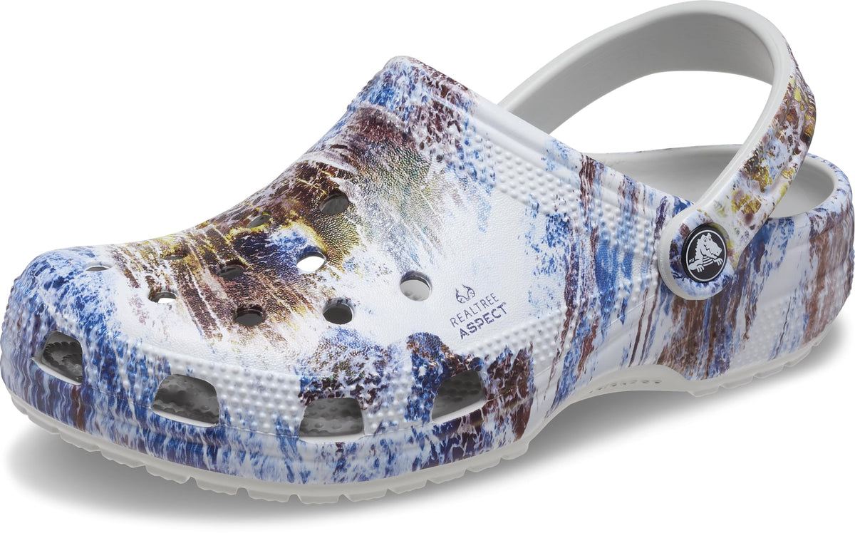 Crocs Unisex-Adult Classic Realtree Clog, Camo Shoes, Atmosphere, 4 Men/6 Women