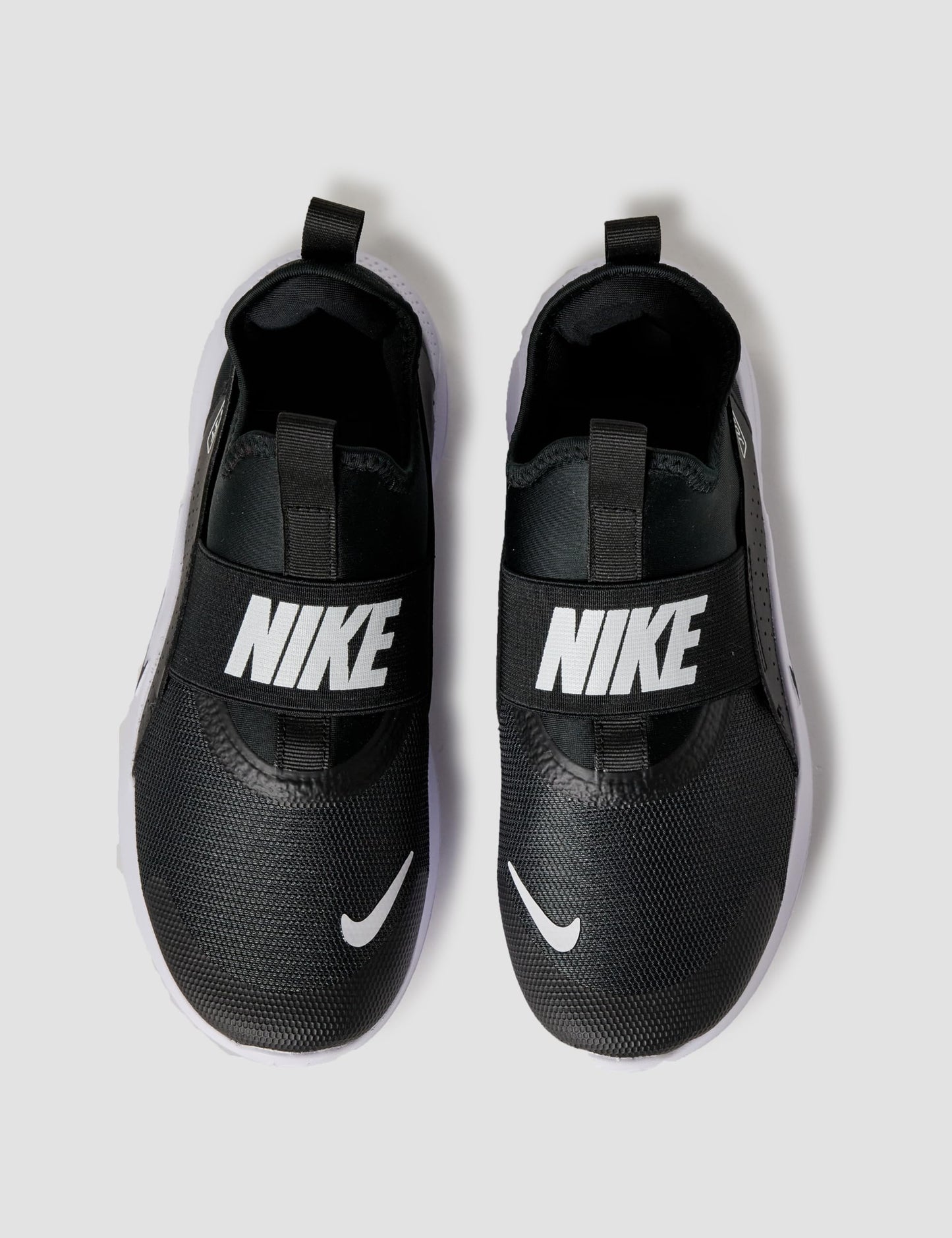 Nike Big Kid's Flex Runner 4 Running Shoe, Black/Black-White, 4Y