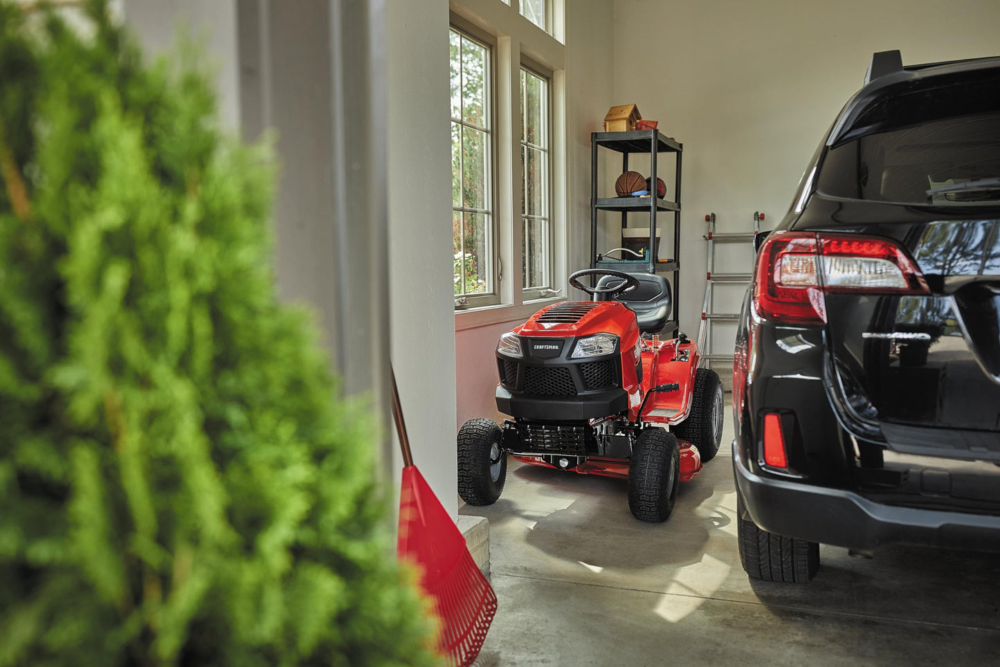 Craftsman 36" Gas Riding Lawn Mower with 11.5 HP* Briggs and Stratton Single-Cylinder Engine, Gas Lawn Tractor with 7-Speed Transmission, Red/Black