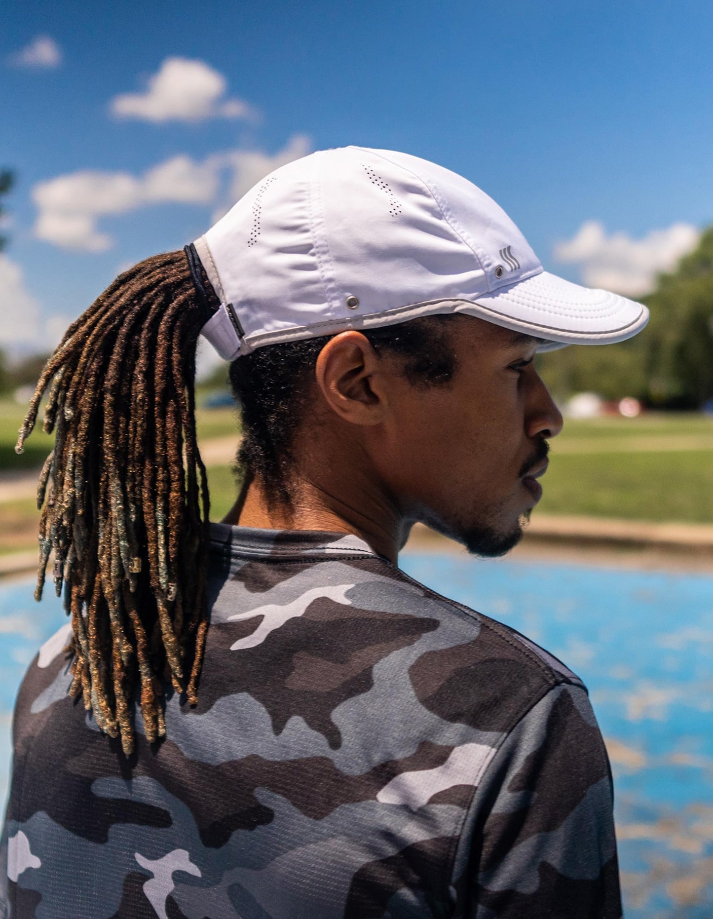 SAAKA Lightweight Hat for Men. Fast Drying, Stays Cools. Best for Running, Tennis, Golf and All Sports (White)