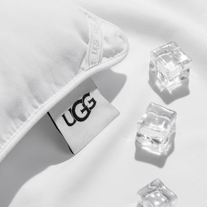 UGG Danielle Full/Queen Comforter Duvet Insert Cooling Lightweight Down Alternative Hypoallergenic Washable Quilted Fluffy Comforter Blanket with Corner Tabs for Duvet Cover, Full/Queen, Bright White