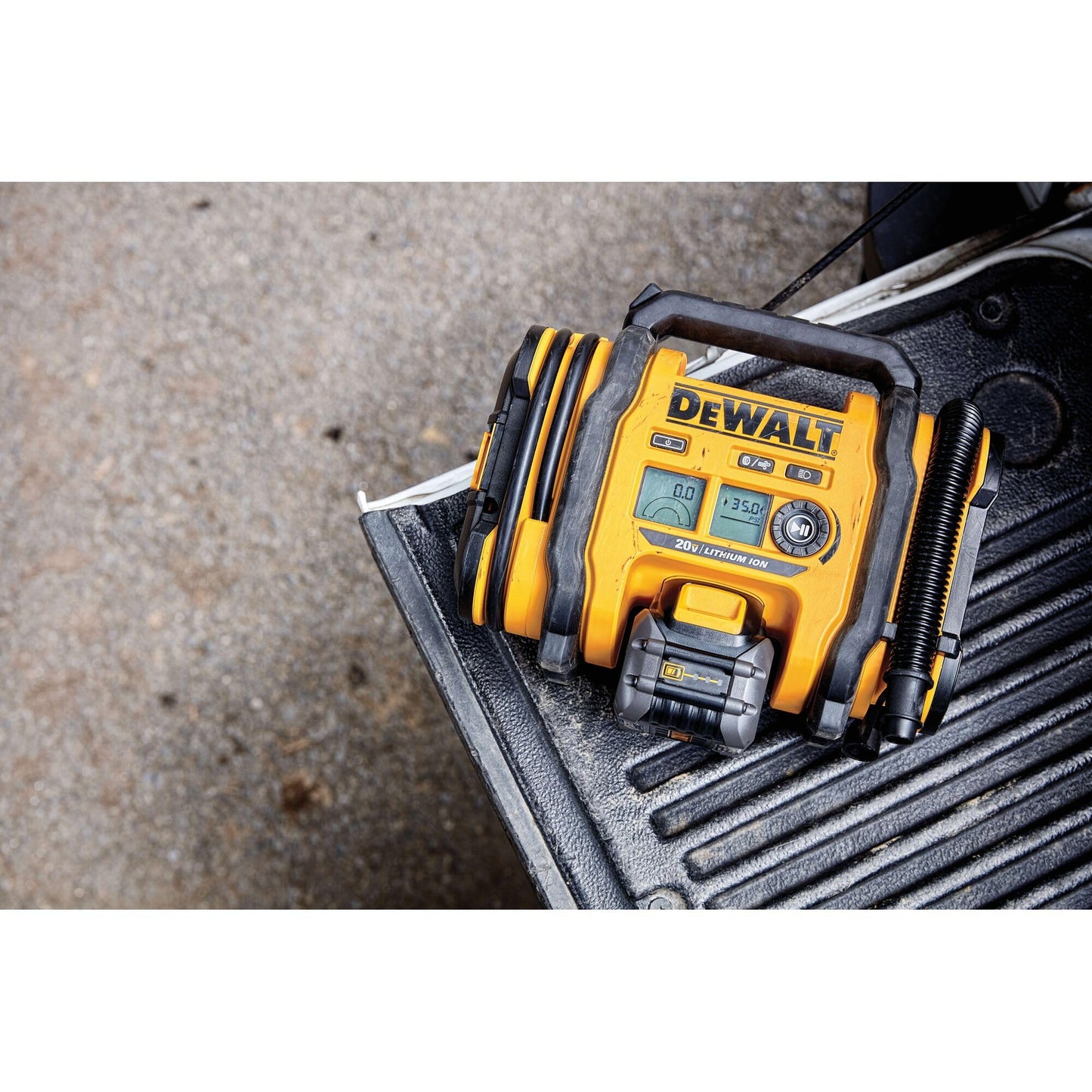 DEWALT Tire Inflator Portable Air Compressor 20V MAX, Car Air Pump with Automatic Shut Off, LED Light, Tool Only (DCC020IB)