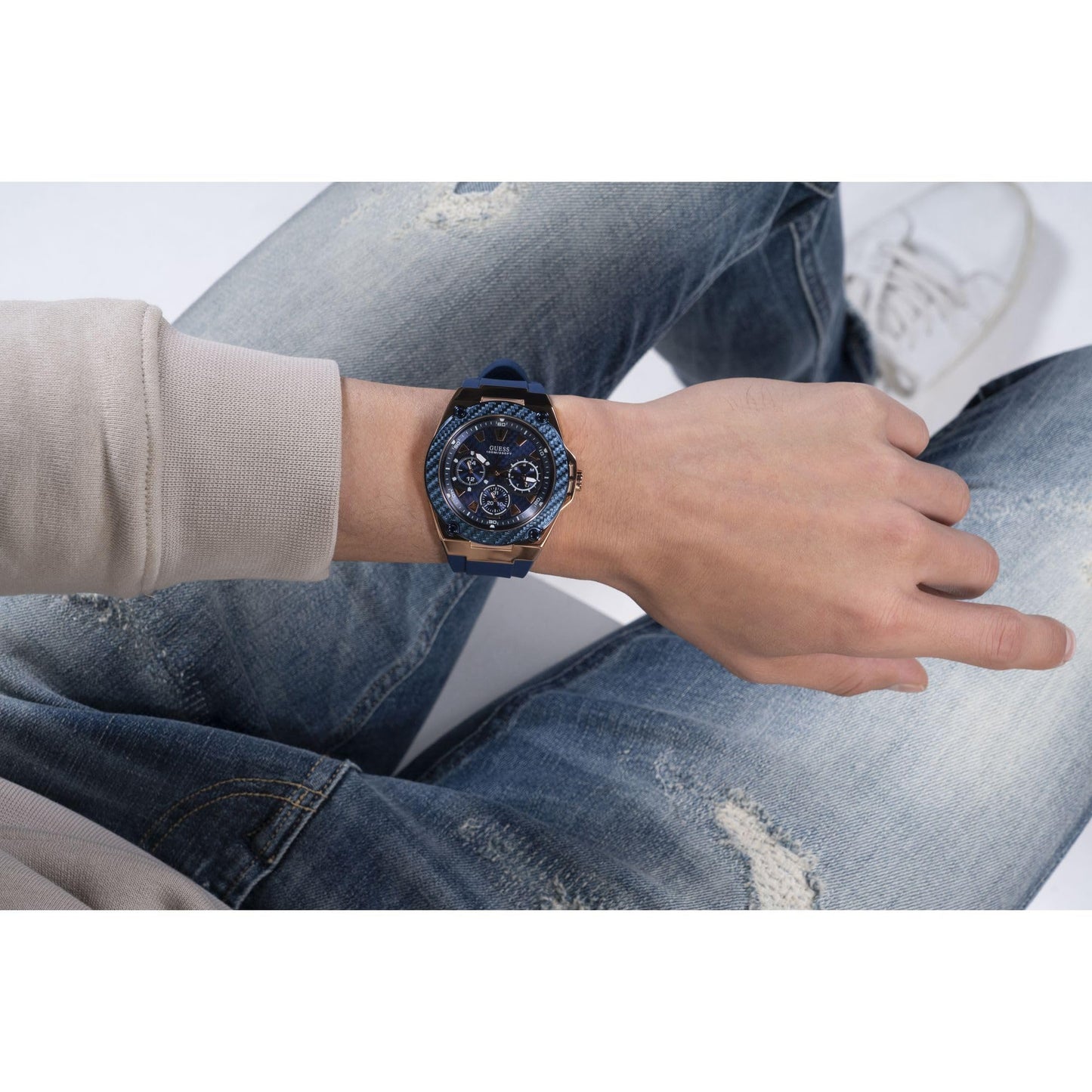 GUESS Comfortable Iconic Blue Stain Resistant Watch with Rose Gold-Tone Day, Date + 24 Hour Military/Int'l Time. Color: Blue (Model: U1049G2)