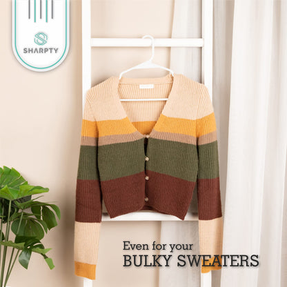 Sharpty - Plastic Hangers - Adult Clothes Hangers - T-Shirt, Dress, Coat Hangers & Accessories - Notched Hanger, Durable & Versatile Color Clothing Closet Hanger(20-Pack,White)