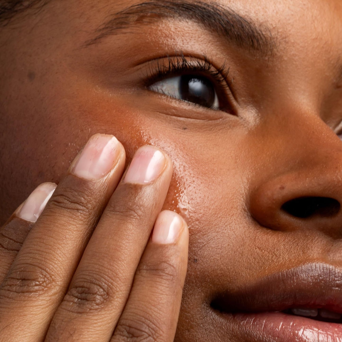 Cliganic Organic Jojoba Oil, 100% Pure (4oz) | Moisturizing for Face, Hair, Skin & Nails | Natural Cold Pressed Hexane Free | Base Carrier Oil (Packaging May Vary)