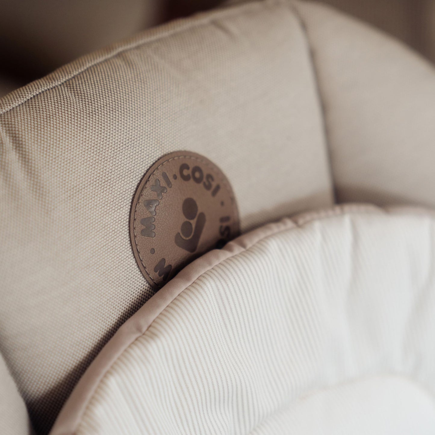 Maxi-Cosi Minla 6-in-1 Foldable High Chair