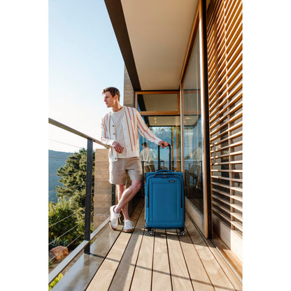 Samsonite Saire LTE Softside Expandable Luggage with Spinner Wheels, 3-Piece Set (20/25/28), Caribbean Blue
