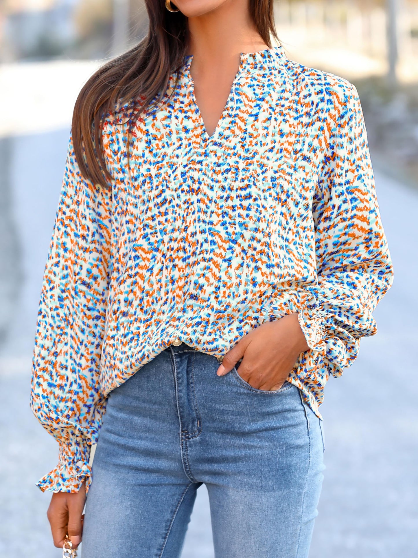 MASCOMODA Womens V Neck Floral Long Sleeve Tops 2024 Summer Casual Loose Puff Sleeve Chiffon Boho Work Blouse Dressy T Shirts(Floral Blue White,Small)