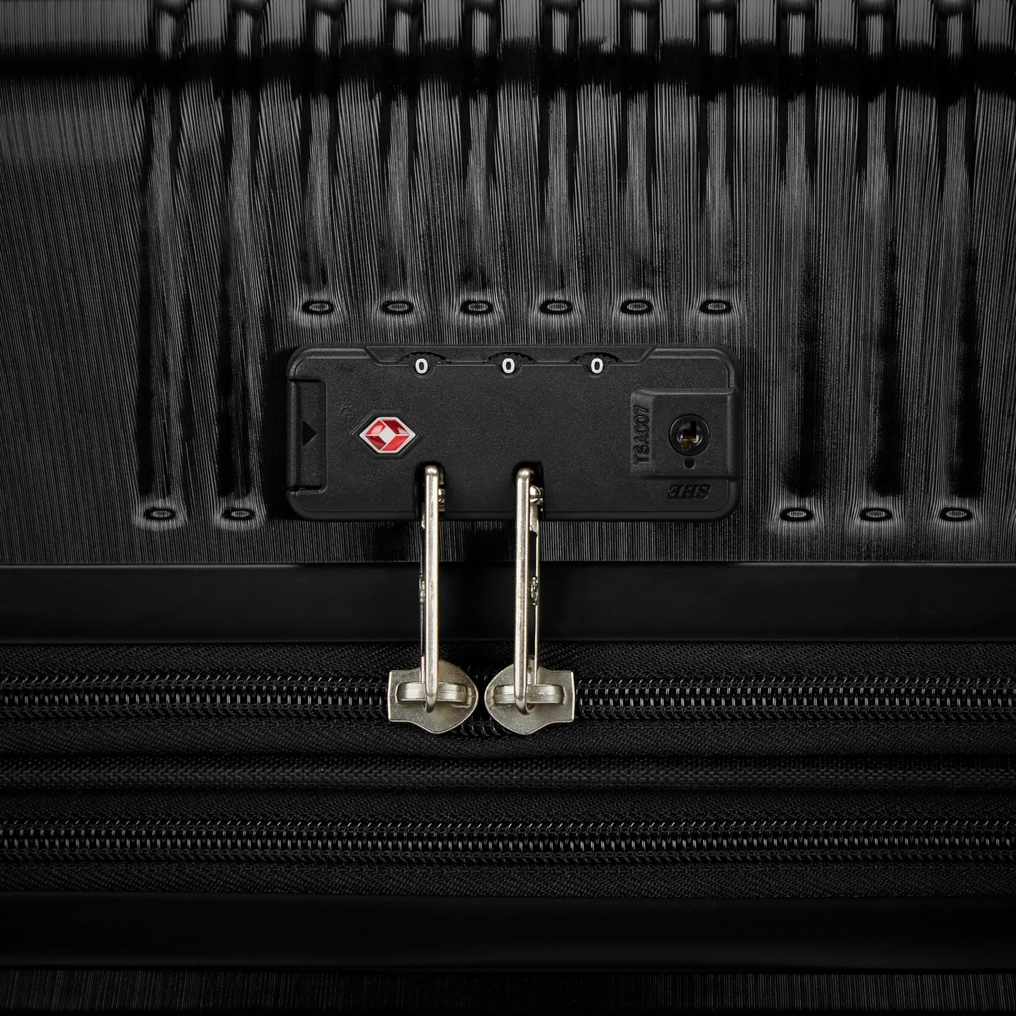 Samsonite Alliance SE Hardside Luggage with Spinner Wheels, Lightweight, MEDIUM SPINNER, BASS BLACK