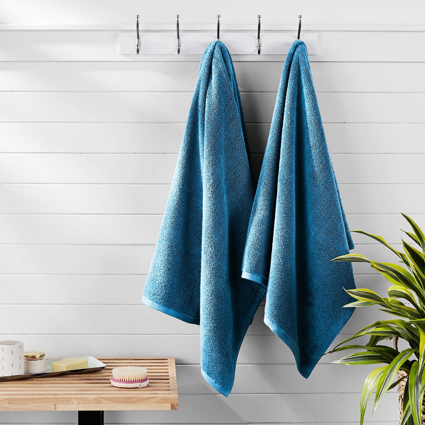 Amazon Basics 2-Piece Quick-Dry Oversize Bath Towel, 100% Cotton, 54" x 30", Lake Blue