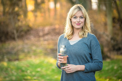 Epica glass bottles with lids – 18oz glass water bottles, reusable juice jar with lids for storing juices, reusable water bottle durable & ecofriendly set of 6