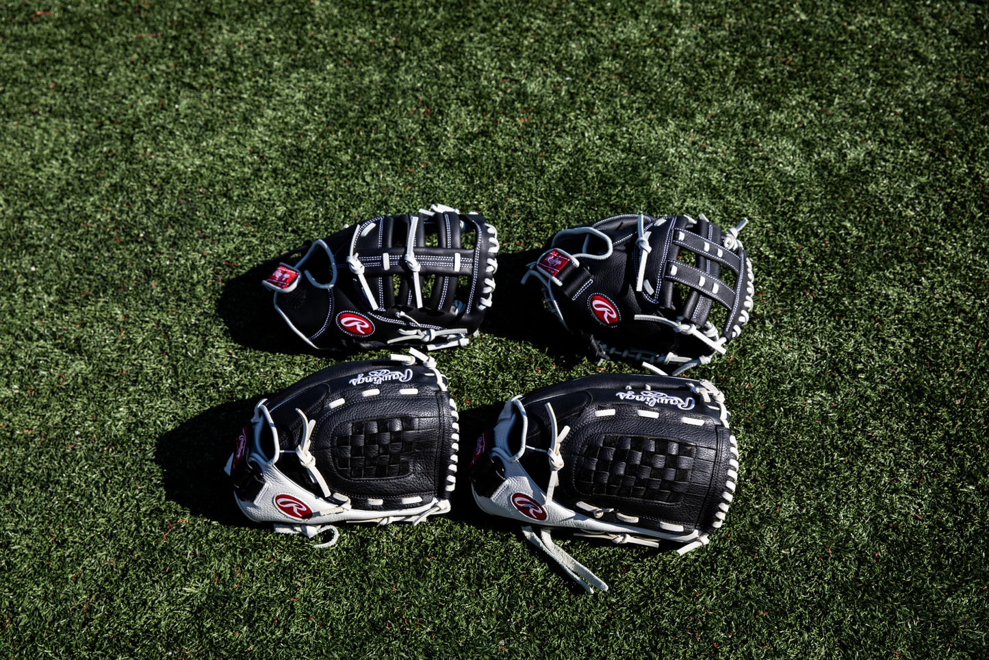 Rawlings | Shutout Fastpitch Softball Glove | RHT | 12' | Basket Web | Black / White