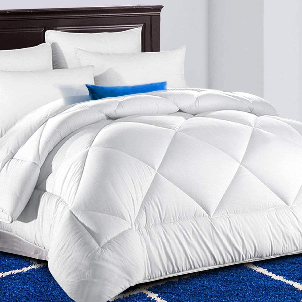 SOPAT All Season Down Alternative Comforter Hotel Luxury Quilted Duvet Insert Cooling Washable Hypoallergenic Reversible Quilt - Twin,White