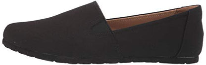 Amazon Essentials Women's Casual Slip-On Canvas Flat, Black, 8.5