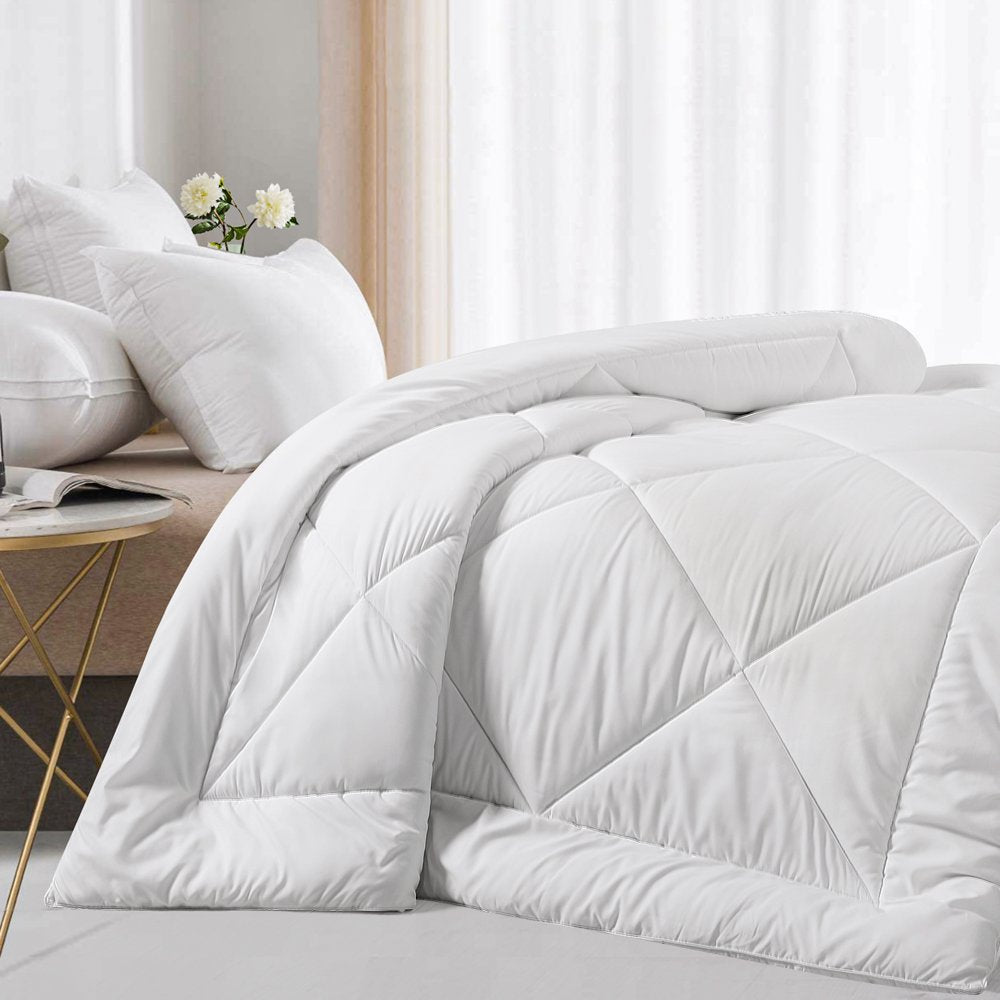 SOPAT All Season Down Alternative Comforter Hotel Luxury Quilted Duvet Insert Cooling Washable Hypoallergenic Reversible Quilt - Twin,White