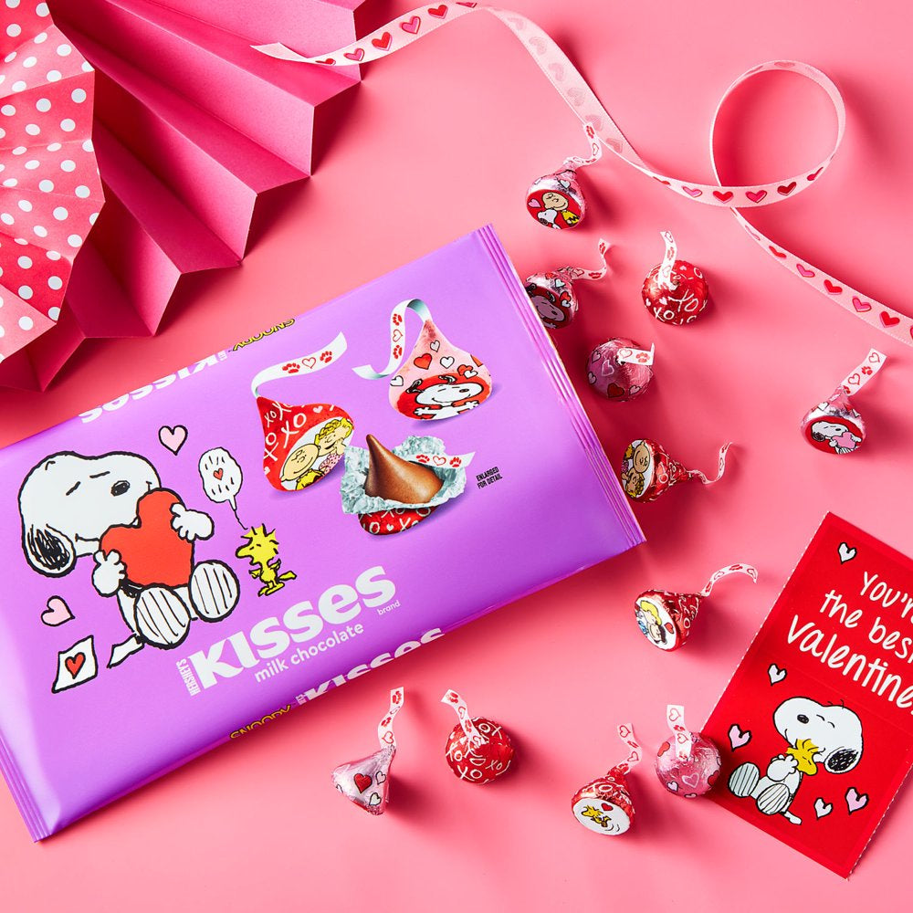 Hershey's Kisses Milk Chocolate Snoopy™ and Friends Valentine's Day Candy, Bag 9.5 oz