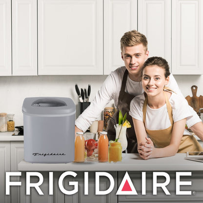 Frigidaire 26 lb Retro Bullet Ice Maker, Silver, EFIC128