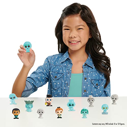 Disney Doorables The Haunted Mansion Collection Peek, Includes 12 Exclusive Mini Figures, Styles May Vary, Officially Licensed Kids Toys for Ages 5 Up, Amazon Exclusive