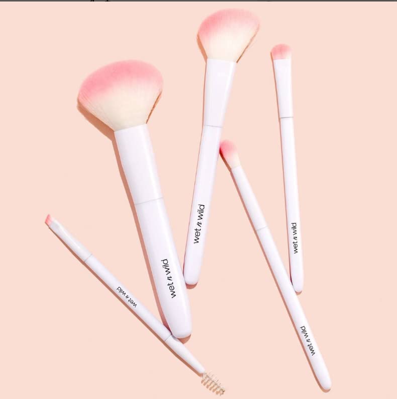 wet n wild Eyeshadow Brush, Makeup Concealer, Foundation Brush| Precision Application & Blending