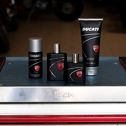 1926 by Ducati - Fragrance for Men - Aromatic Fougere Scent - Opens with Tangerine and Bergamot Notes - Blended with Lavender - For Intense and Bold Men Looking to Exude Style - 1.7 oz EDT Spray