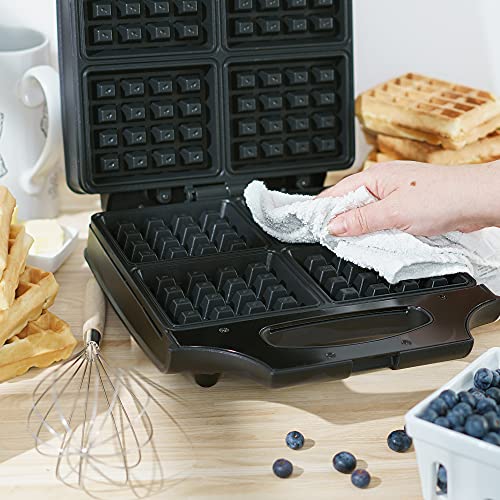 BELLA Classic Waffle Iron, 4 Square Belgian Waffle Maker, Non-stick Extra Large Plates for Easy Cleanup, Cool Touch Handles, Stainless Steel, Black, 1400W