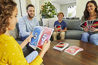 Mattel Games Giant UNO Card Game for Kids, Adults & Family Night, Oversized Cards & Customizable Wild Cards for 2-10 Players