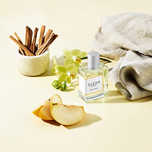 CLEAN CLASSIC Eau de Parfum Light, Casual Perfume Layerable, Spray Fragrance Vegan, Phthalate-Free, & Paraben-Free