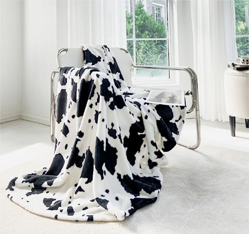 SeaRoomy Cow Print Blanket Soft Fuzzy Fleece Flannel Cow Throw Blanket for Couch Bed Cute Funny Cow Blanket for Adults Novelty Cool Birthday Gifts Gag Gifts for Adults Teens